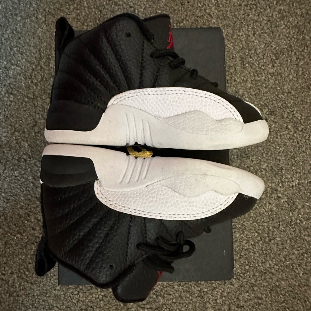 Jordan Sneakers Size 6